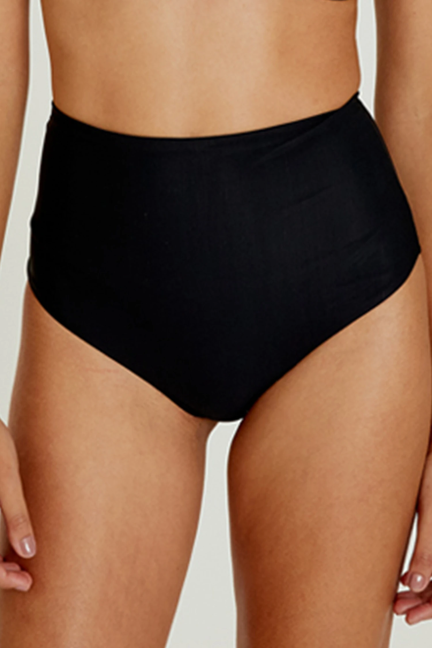 Bottom Hot Detailed Black 3 Bottom Hot Detailed Black