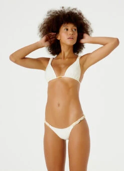 Bottom Malibu Bordado Off White 11 Bottom Malibu Bordado Off White -Deals Scrunch Bikini Store bottom malibu bordado off white 2