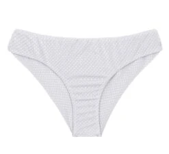 White Textured Fixed Scrunch Bikini Bottom - Bottom Cloque Branco Bandeau
