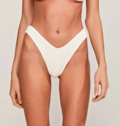 Bottom Nicole Nervurado